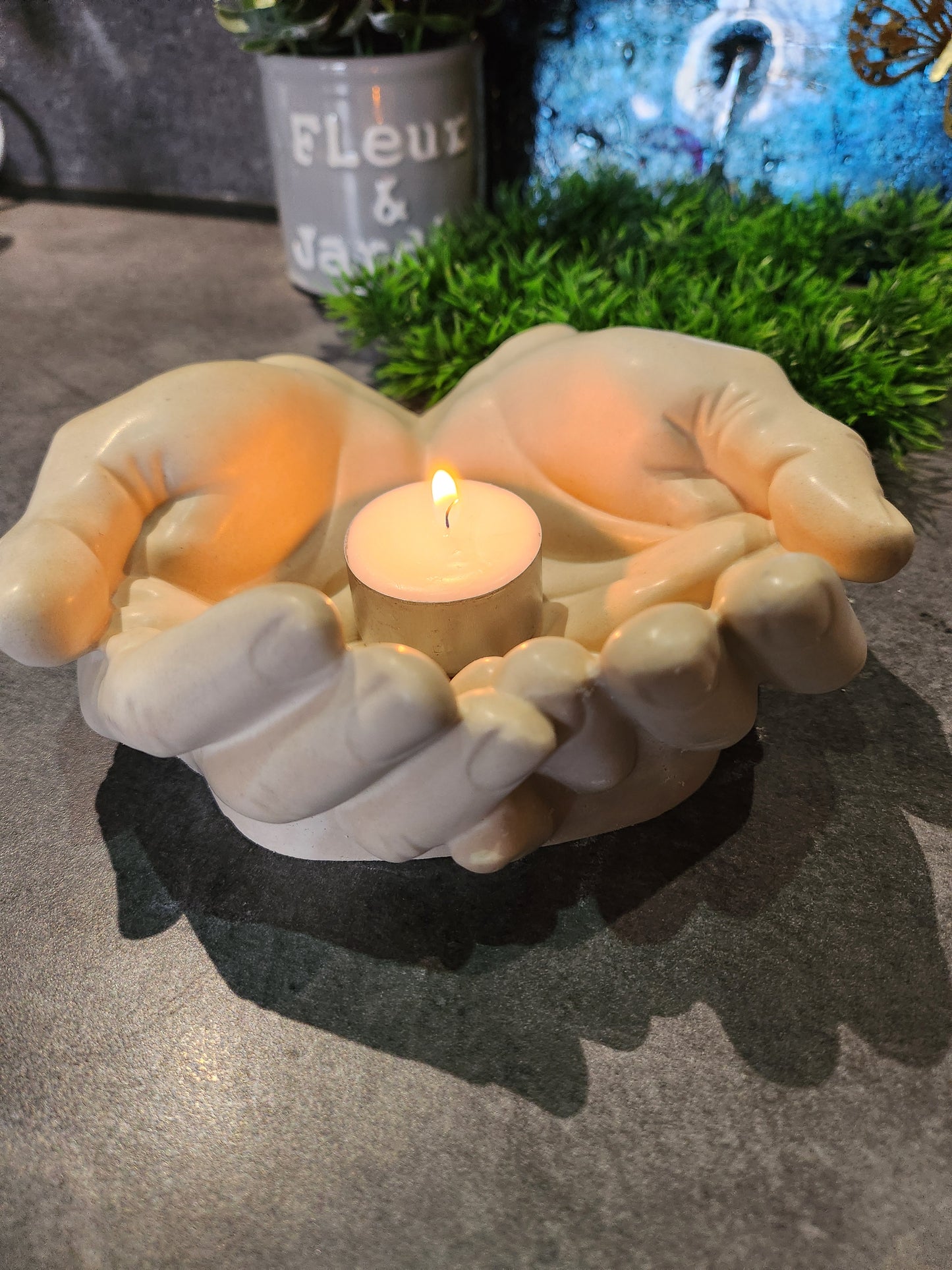 Mains de lumière